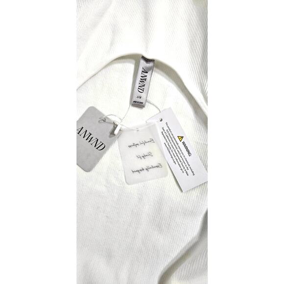 Bundle of two women’s  body suits - Picture 6 of 10